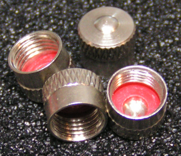 4 Valve cap brass chrome plated with sealing ring
